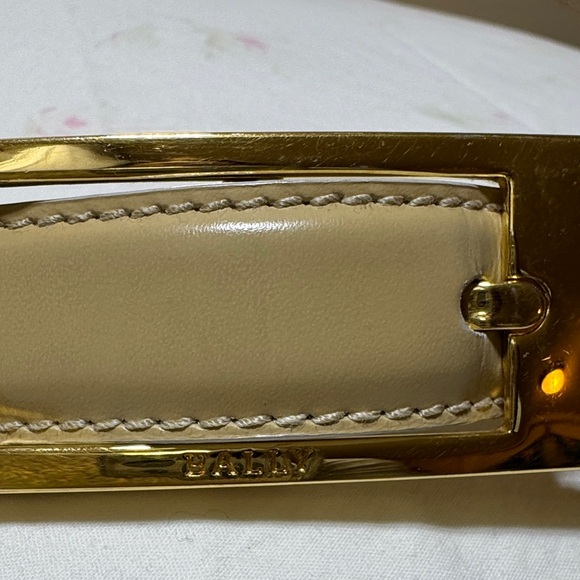 Bally Tan Leather Belt with Gold Buckle - Picture 3 of 15